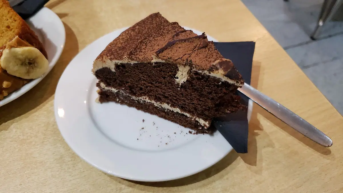 Cake Fusion – cake shop in Sutton-in-Ashfield town centre